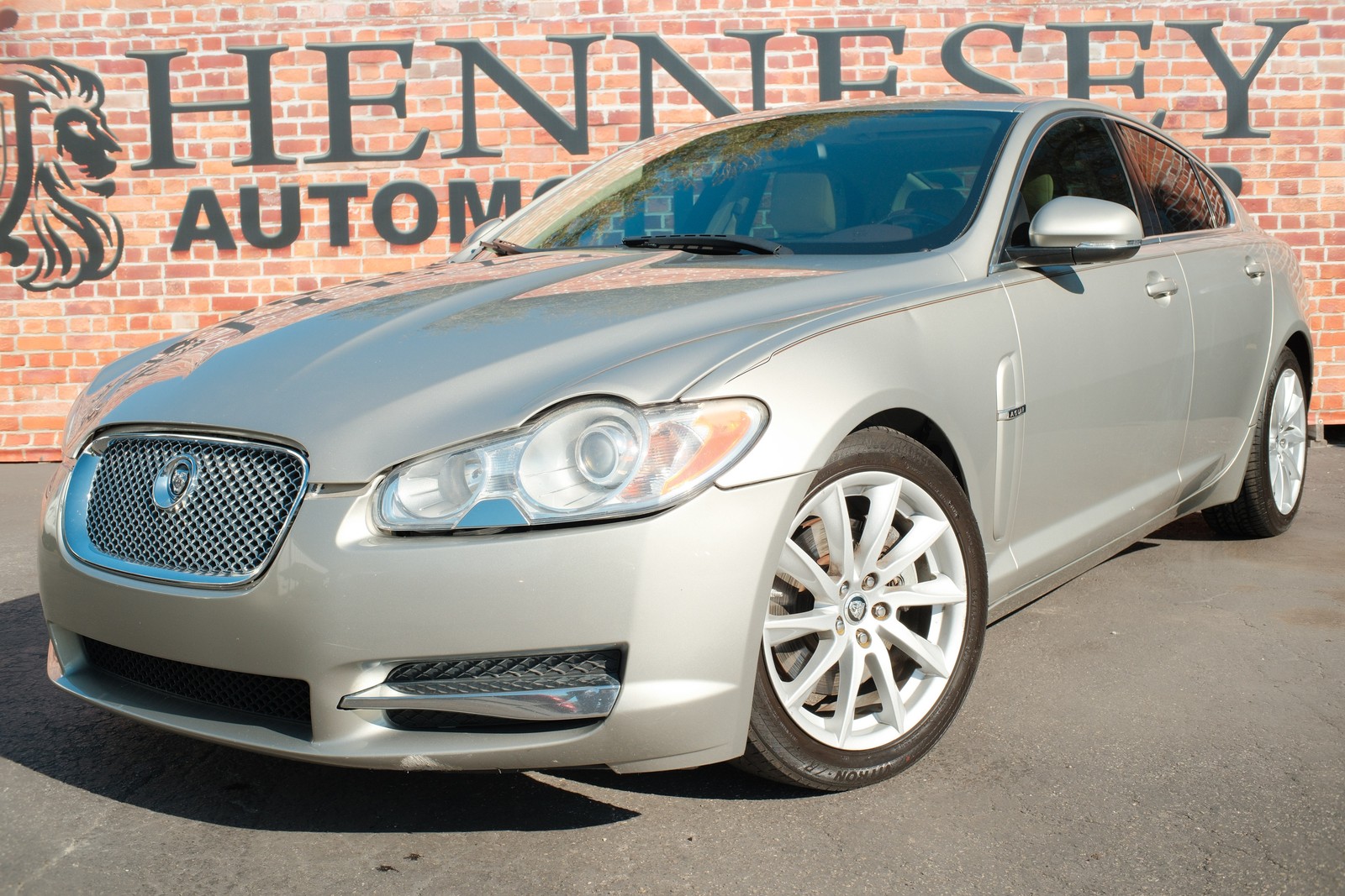 2010 Jaguar XF