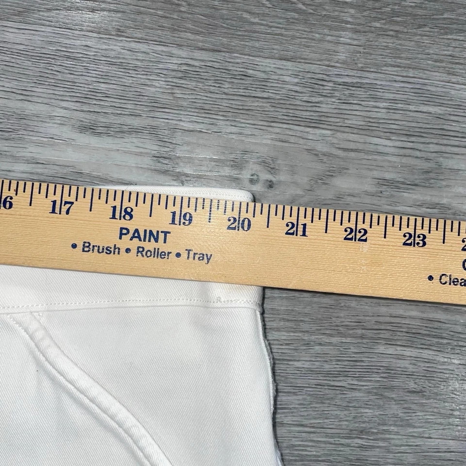 Spanx Shorts 3X Stretch Twill White Pull On Hidden Shaping Slimming 20358R - Image 4 of 4