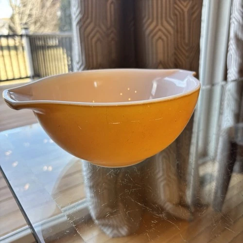 Vintage 29 Pyrex 442 1-1/2 QT Cinderella Orange Mixing Bowl (1968-1973) NOTE