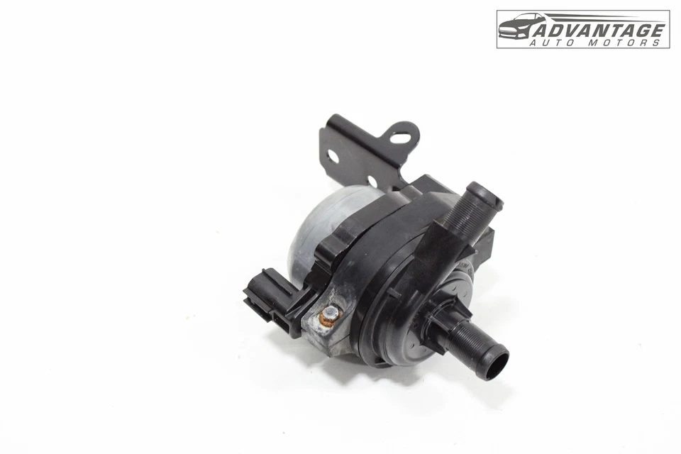 Nissan Rogue 2021-2025 tracción delantera 1,5 L motor L3 bomba de agua auxiliar OEM Foto 2 de 4