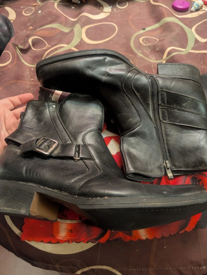 Botas de motociclista masculinas Rock & Republic com fivela preta tamanho 10 MED - Imagem 2 de 4