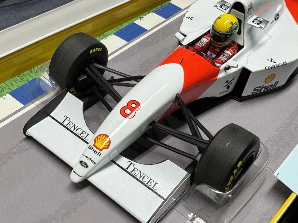 McLAREN F1 FORD MP48 V8 GANADOR AUSTRALIANO GP 1993 SENNA 118 Minichamps caja S G2U Foto 2 de 4