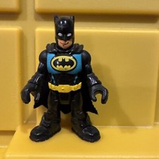 Figura Imaginext Batman de Baticueva Batbot Juegos Cofre Azul