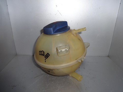 VW Golf 4 1,9 TDI Kühlwasserbehälter Ausgleichsbehälter 1J0121403B