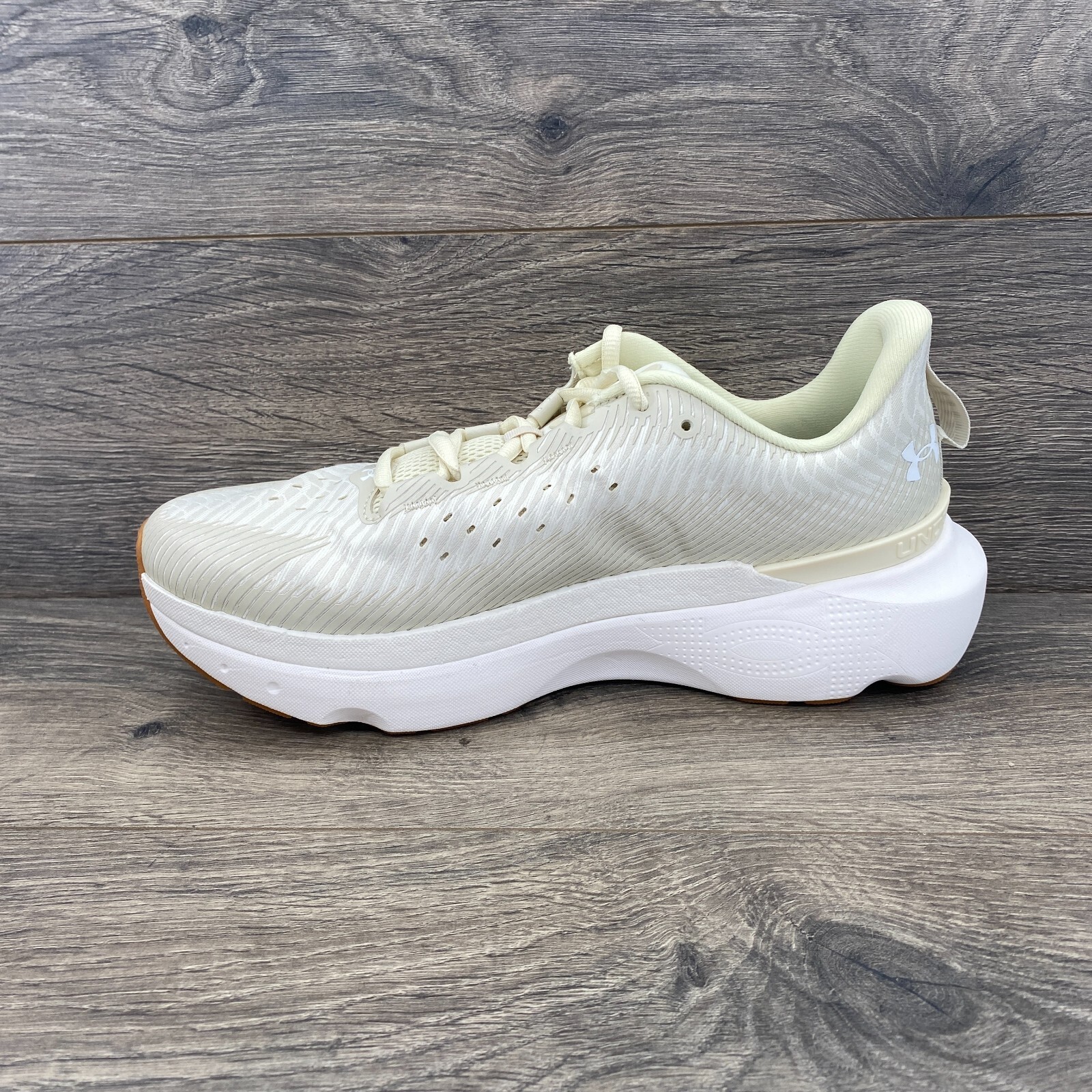 Under Armour W Infinite Pro Running Sneakers Women's Size 10 White 3027200-200 thumbnail 2