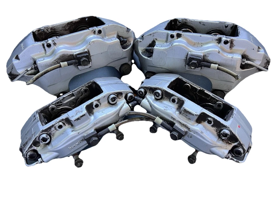 Pinzas de freno delanteras y traseras Brembo Jaguar S-Type R XJR 2003-2008 Foto 2 de 4