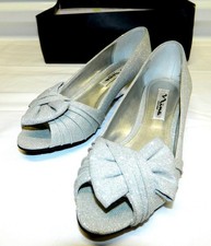 Nina Silver Glitter Peep-Toe Wedge Shoes Size 7M Metallic Gray