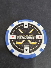 PITTSBURGH PENGUINS NHL BLUE POKER CHIP / GOLF MARKER EXCELLENT CONDITION 