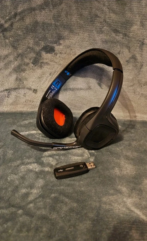 Cuffie bluetooth PlayStation 4 Plantronics gamecom 818h - Immagine 2 di 3