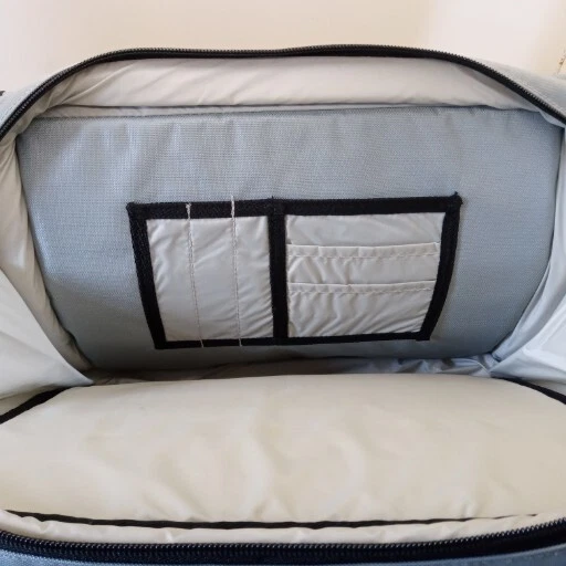 FANATIC NETBOOK /TABLET MESSENGER STYLE BAG - Image 3 of 4