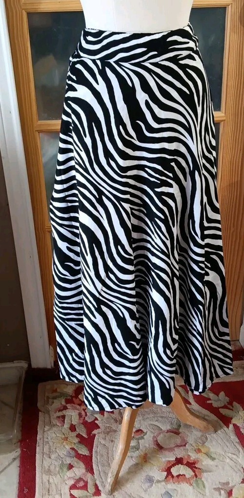 Zebra Print Skirt Flair Silky Midi Plus 2X Pull on Poly Bobbie Brooks Stunning thumbnail 2