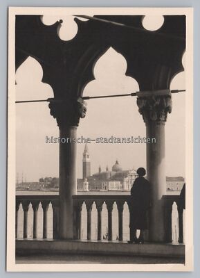 Venedig Italien 1954 - Frau blickt auf Insel San Giorgio Maggiore - Foto 1950er