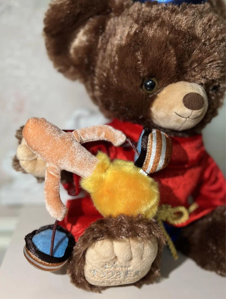 Disney Store UniBEARsity Mocha D23 EXPO Japón 2015 Fantasía con etiquetas Halloween Foto 3 de 4