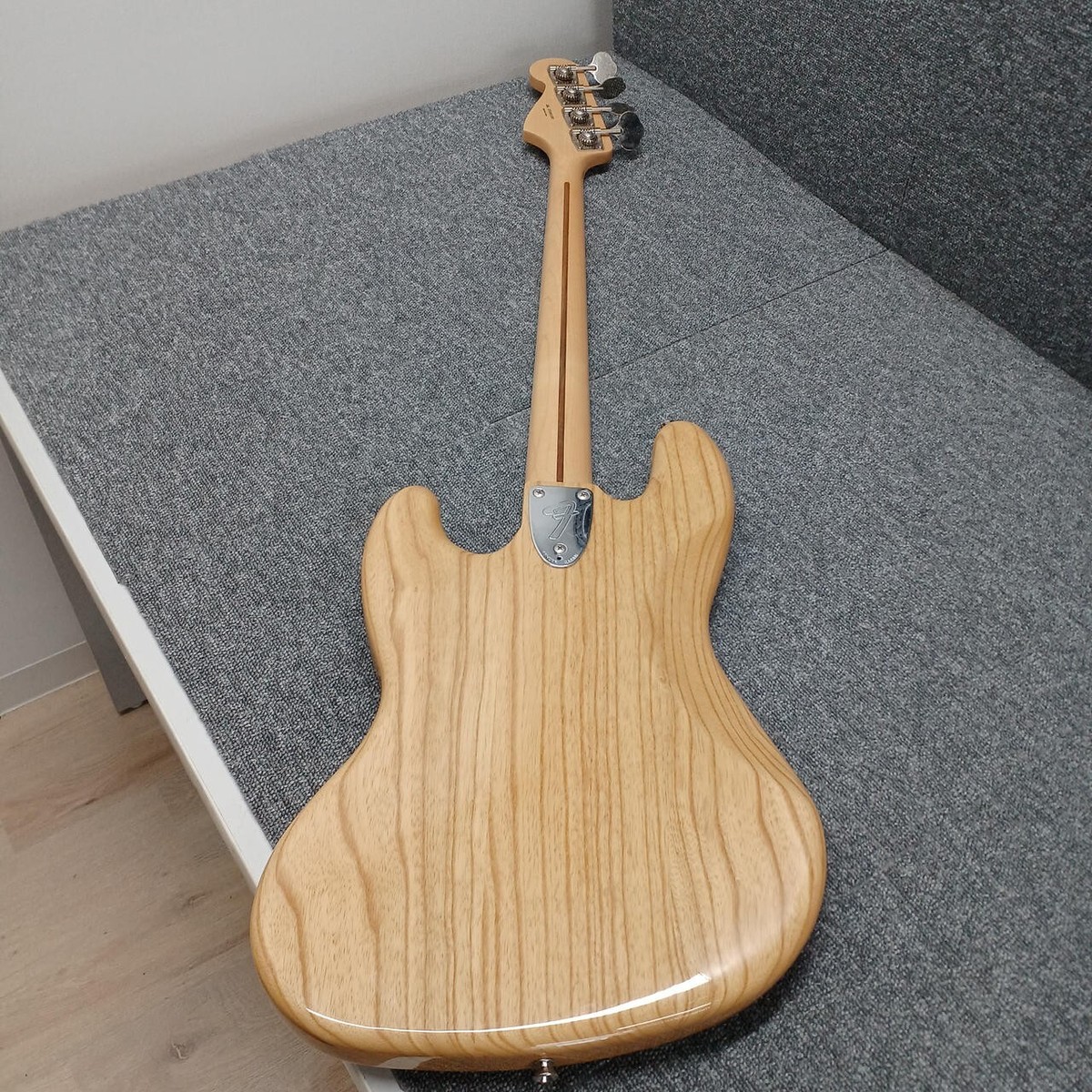 Fender Made in Japan Traditional 70S Jazz Bass Natural 2022