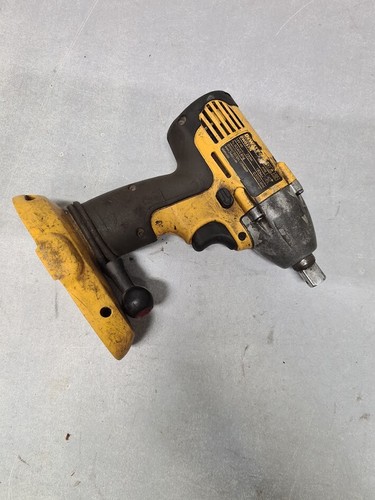 Lot of 4 DeWalt Tools - Used, Working, Signs of Use - Picture 17 of 21