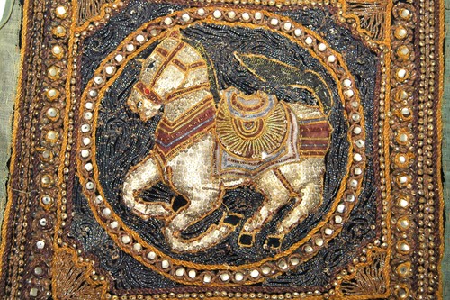 Antique Vintage Embossed Embroidery HORSE India Art Textile 15 1/2" x 15 1/2" - Picture 2 of 8