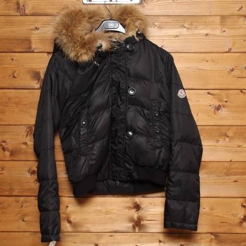 MONCLER Z5HB087 down jacket size 4 Used (SG1020) Black Vintage Jacket