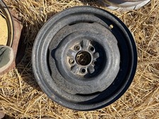 16x4 Ford Wheel 1949 1950 1951 Standard Custom Deluxe Coupe Cretliner Victoria 16x4 Ford Wheel 1949 1950 1951 Standard Custom Deluxe Coupe Cretliner Victoria