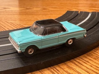 Aurora Thunderjet500 ‘63 Ford Fairlane Hardtop Turquoise Slot Car