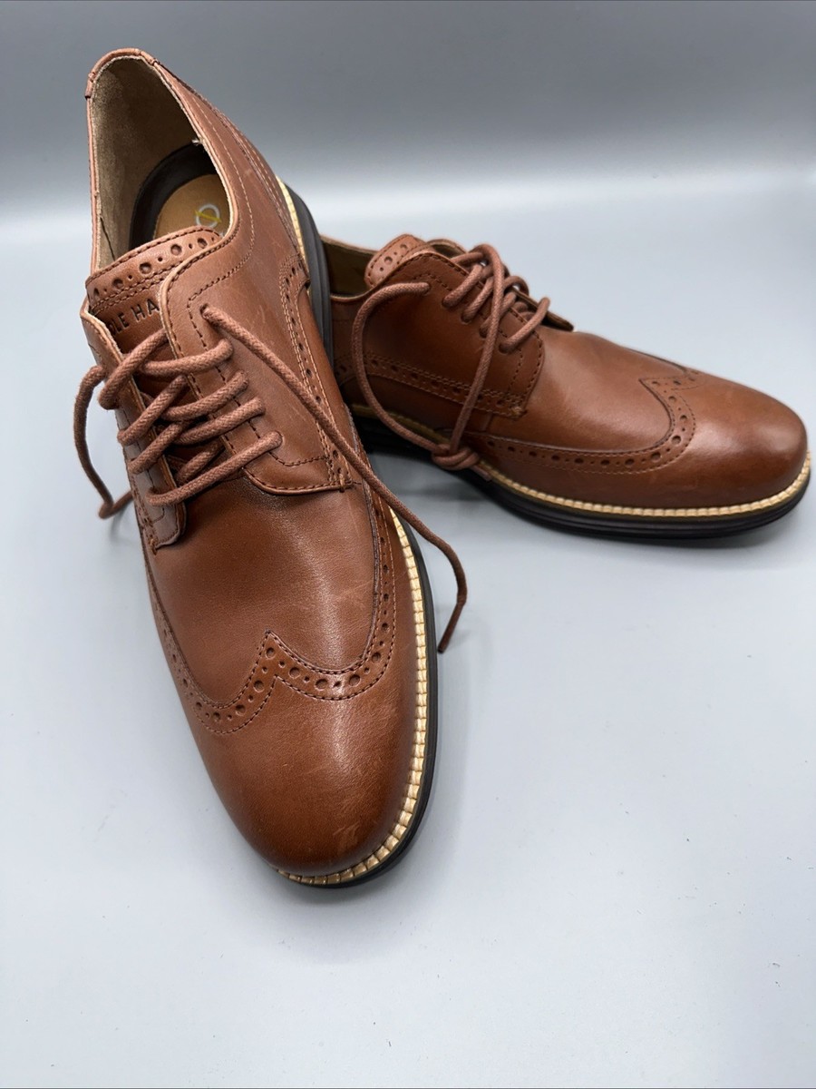 Cole Haan Men display picture 3