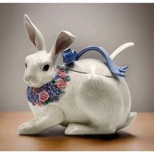Fitz & Floyd Flora Bunny Rabbit Tureen Blue Bow Flowers Lid & Ladle VTG 1994