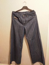 DIESEL D-AKEMI womens / unisex  BOOTCUT REGULAR JEANS( RY3Z8) waist 29 length 32