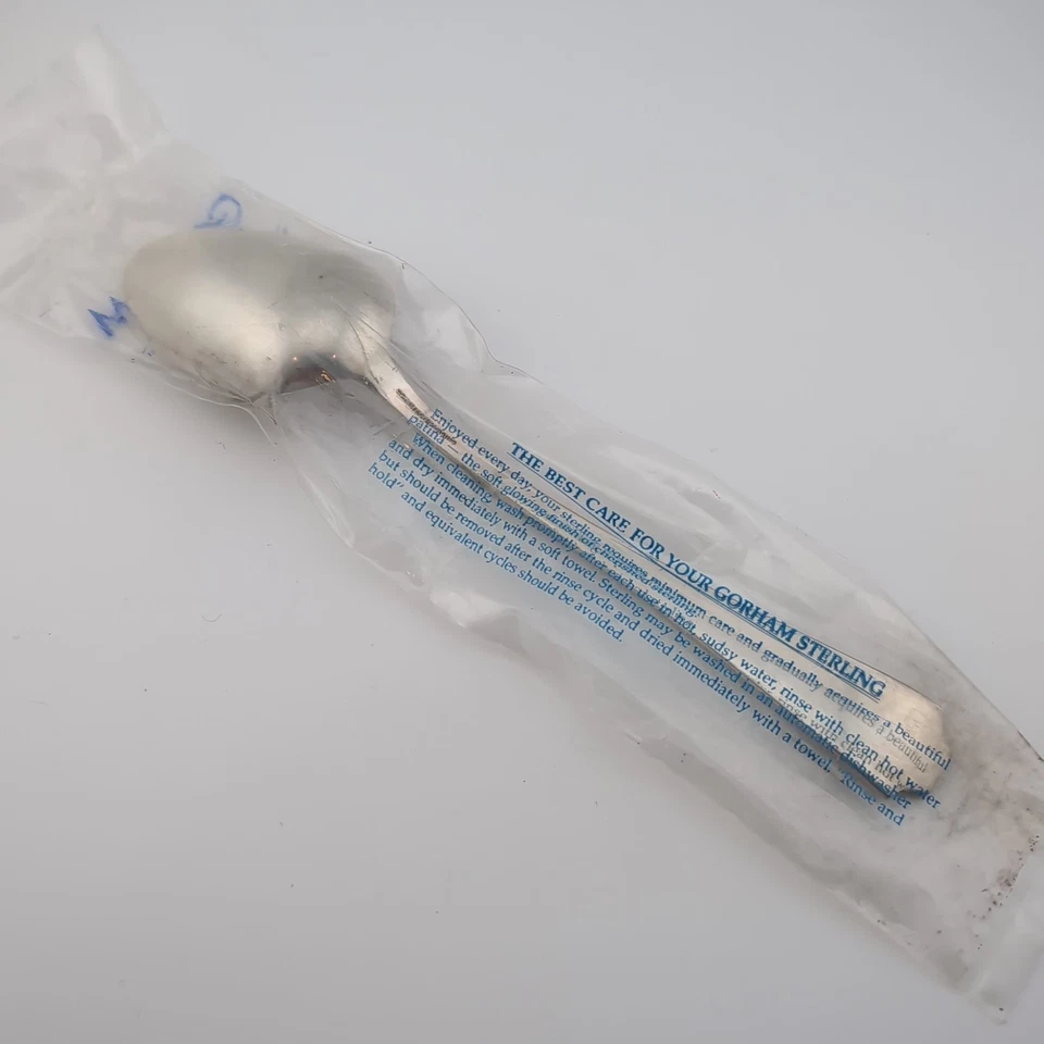 Cuchara para servir Gorham Fairfax de plata de ley - 8 1/2" - Nueva en paquete Foto 2 de 3