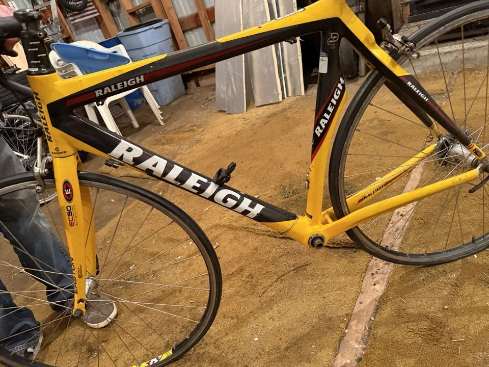Bicicleta RALEIGH. Foto 2 de 4