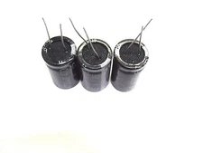 4700uF 35V (3x) Electrolytic Capacitors 35V 4700uF Volume 18x32mm 