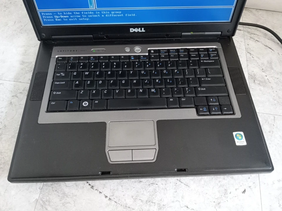 Dell Latitude D531 15" Laptop AMD Turion X2 2.0GHz 3GB RAM - BAD TOUCHPAD -RR - Image 2 of 4