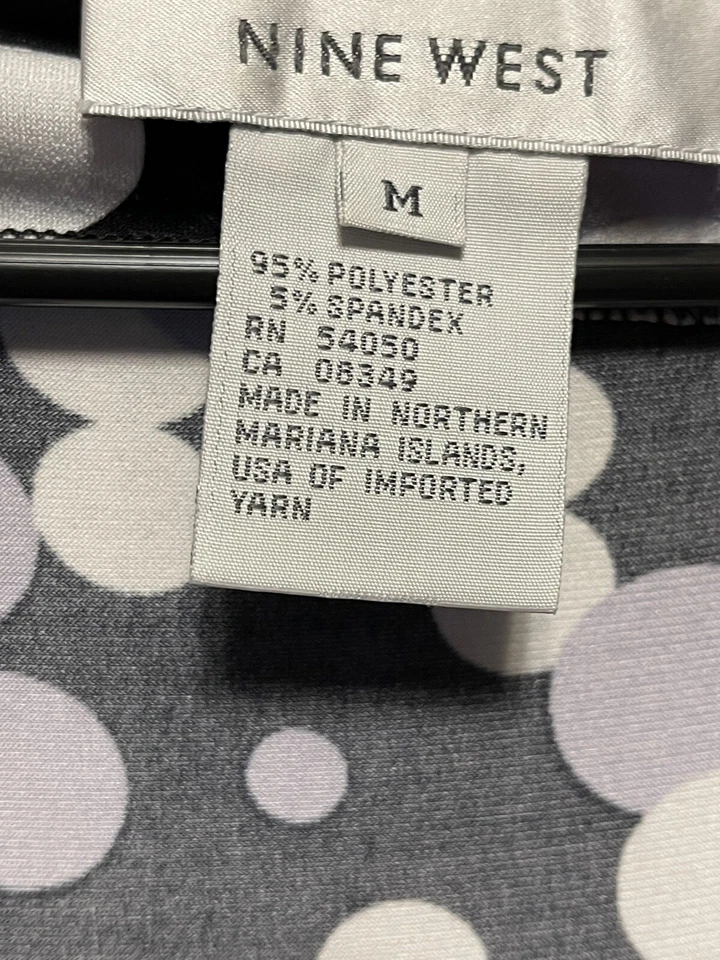 Vestido negro para mujer Nine West midi a lunares sin mangas cuello en V talla M Foto 4 de 4