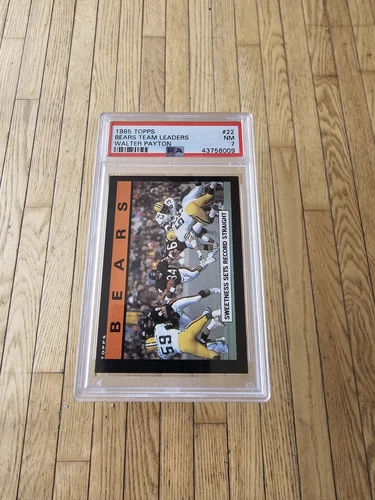 1985 Topps #22 Bears Team Leaders Walter Payton PSA 7