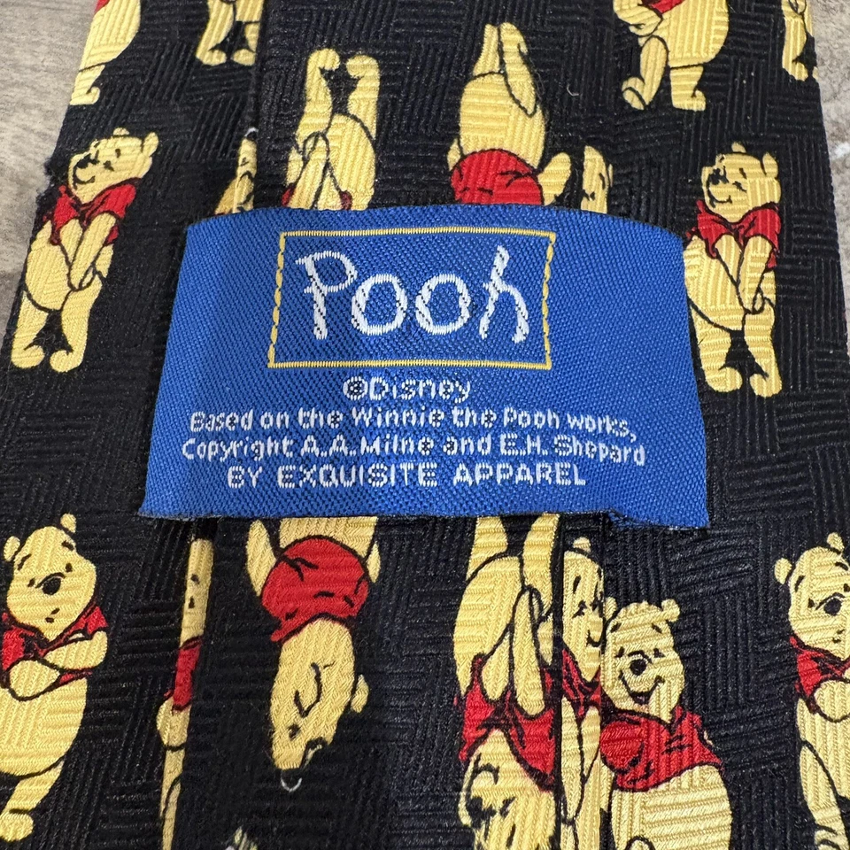 Corbata cuello oso Pooh Disney de Exquisite Apparel 100 % seda Foto 2 de 4