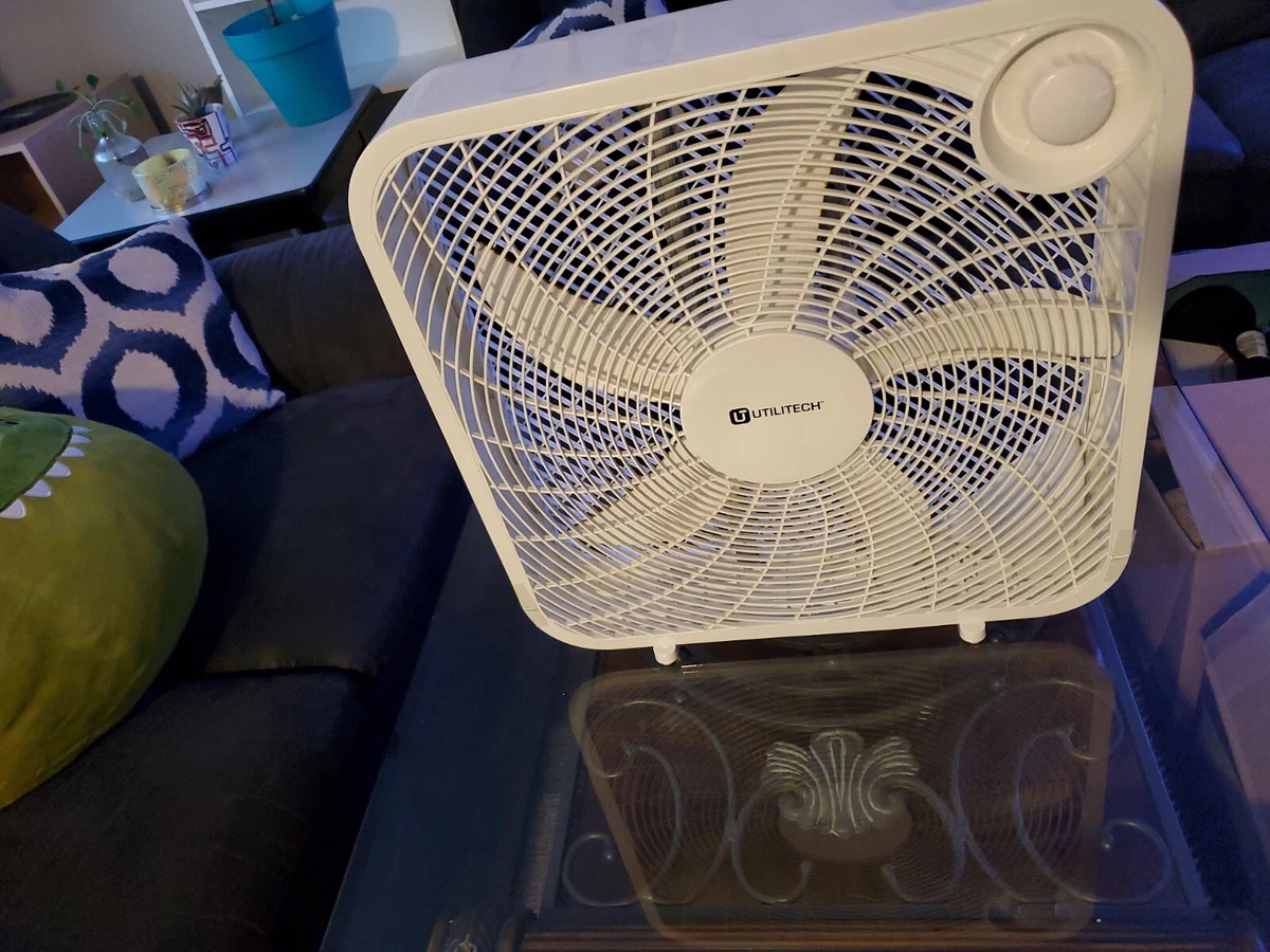 Utilitech 20 in 3 Speed Indoor Box Fan