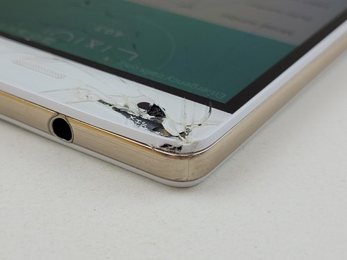Huawei P8 Lite (ALE-L21) 16GB - White (GSM Unlocked) Dual SIM - Cracked - J6237 - Picture 4 of 6