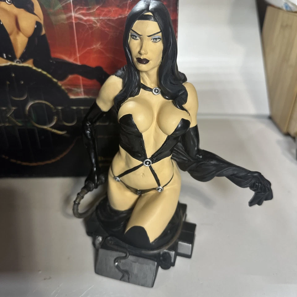 Marvel - Black Queen Sculpture - Original Box - Pablo Viggiano 123 Of 300 7” A8 - Image 2 of 4