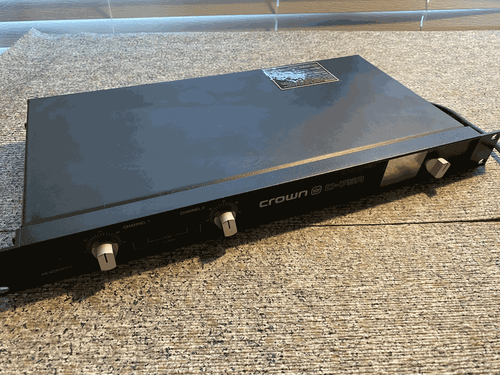 Crown Audio D-75A Stereo Power Amplifier - 40W per Channel - nice!