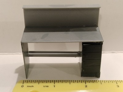 Selection of Miniature Garage Shop Diorama Pieces - Buy Multiple and Save!