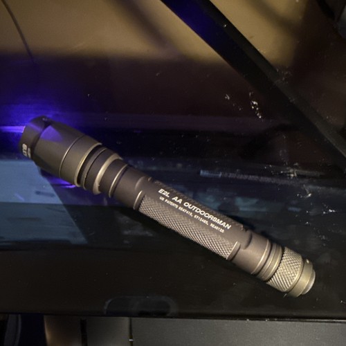 Tappo posteriore Surefire E2L AA Outdoorsman doppia uscita 5/80 lumen
