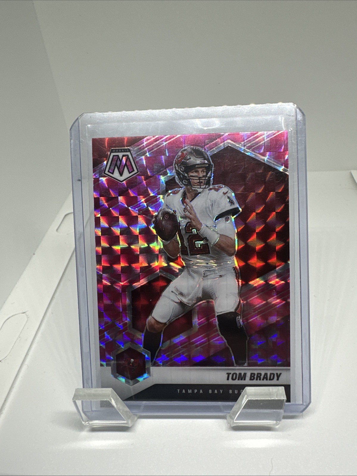 2021 Panini Mosaic Tom Brady Prizm Camo Pink #186