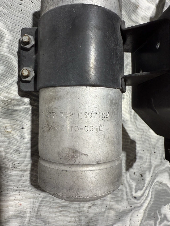 BMW 330i E46 2001 secador de aire acondicionado con manguera de aire acondicionado secador de condensador OEM Foto 2 de 4