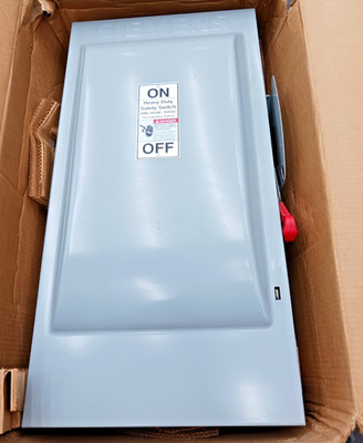 New Siemens 200 Amp Fusible Safety Disconnect Switch 3P 4W 240 Vac HF324N