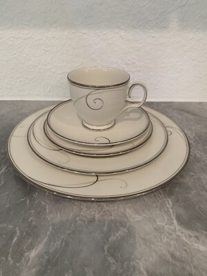 Noritake Platinum Wave Dinner China 5 Piece Place Settings