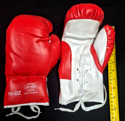 BOXING GLOVES 10oz. Traditional Red Boxing Gloves - Last Punch