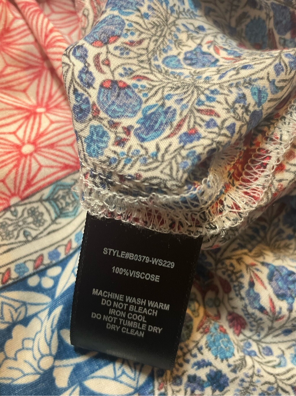 Sanctuary Women's Patchwork Print Long Sleeve V N… - image 8