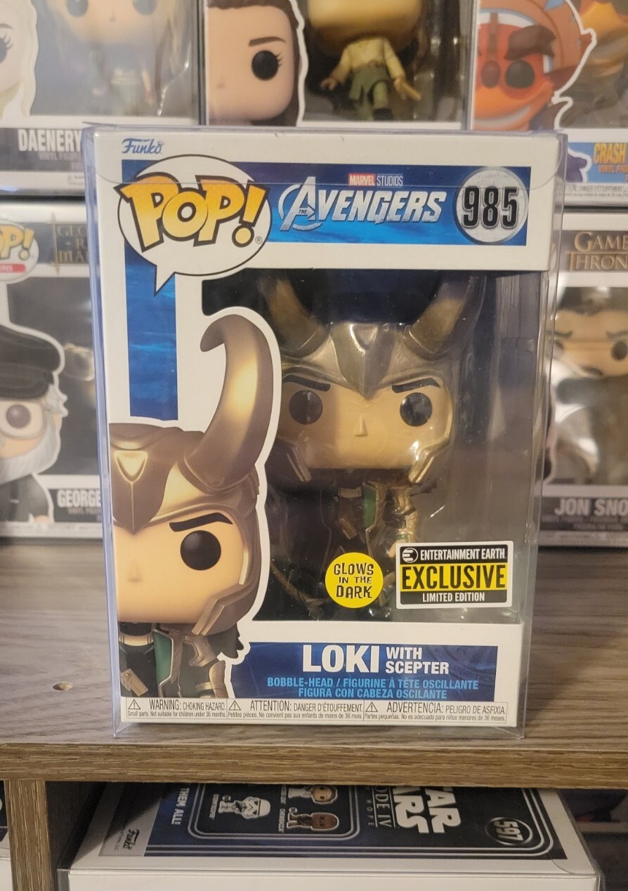 En Oferta Funko Pop Marvel Avengers Loki Con Cetro Brillante En La Oscuridad (Con Protector)
