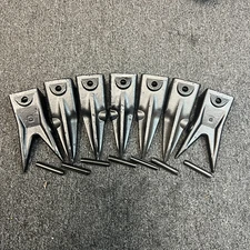 7  Pack Tiger & Twin Tiger Bucket Teeth w Roll Pins - X156TL 5 Pc, X156WTL 2 Pcs