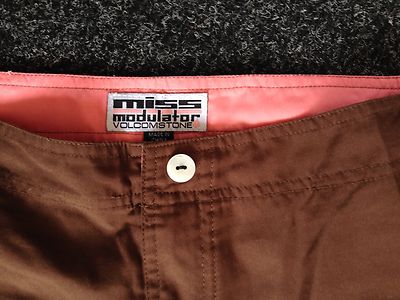 Damen Mädchen Miss Modulator Volcom Boardshorts - Laufen Strand Surfen Größe 28W