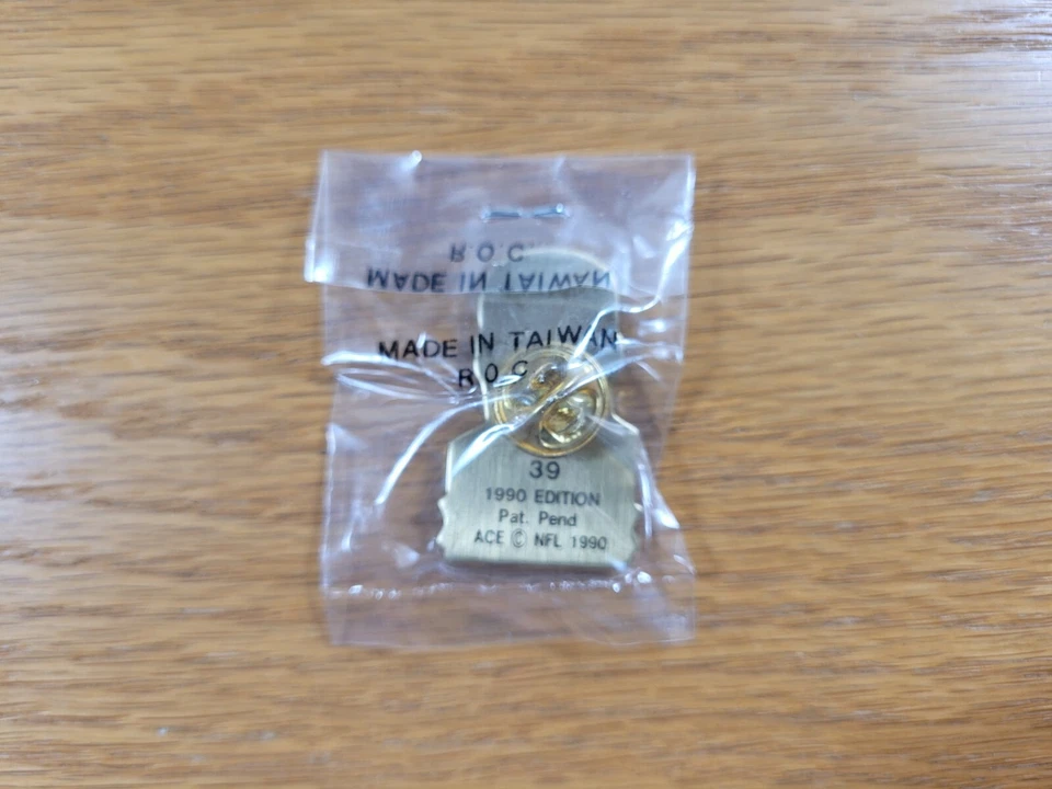 Broche de lapela BO JACKSON Los Angeles Raiders vintage 1990 chapéu de futebol - NOVO EM FOLHA - Imagem 4 de 4