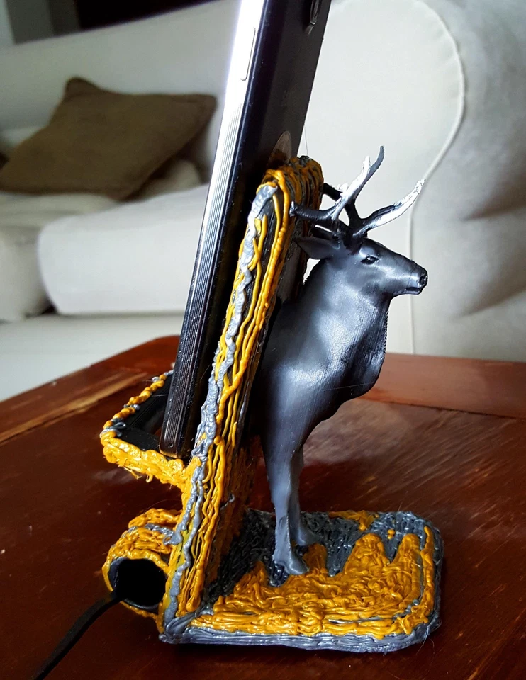 BULL ELK Assortment Cell Phone Arteries Stand, Cradle and Charging Dock. - Image 3 of 4